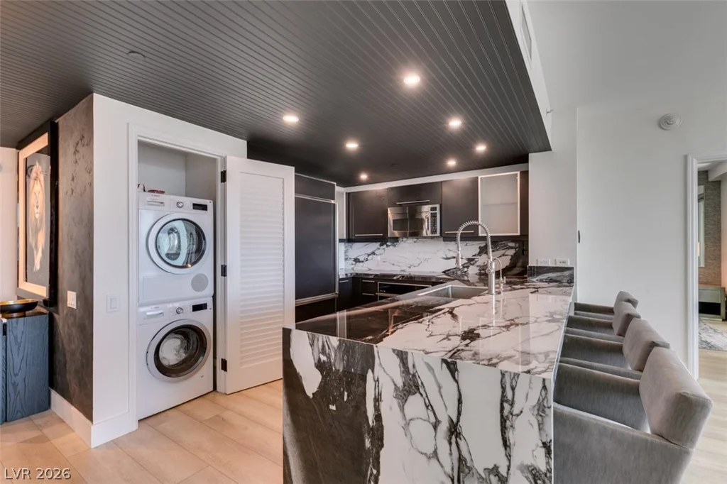 322 Karen, Las Vegas, NV 89109