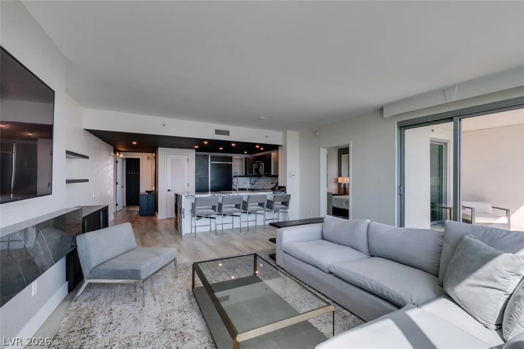 322 Karen, Las Vegas, NV 89109