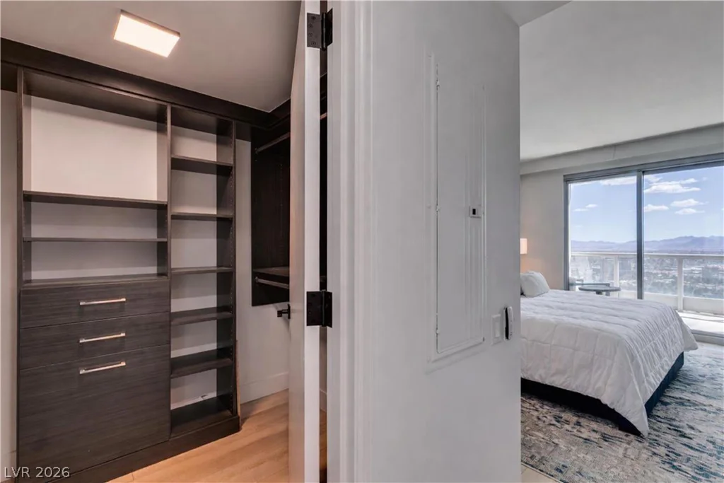 322 Karen, Las Vegas, NV 89109