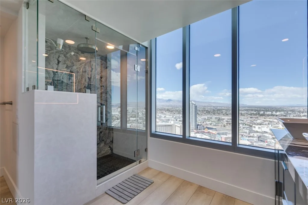 322 Karen, Las Vegas, NV 89109