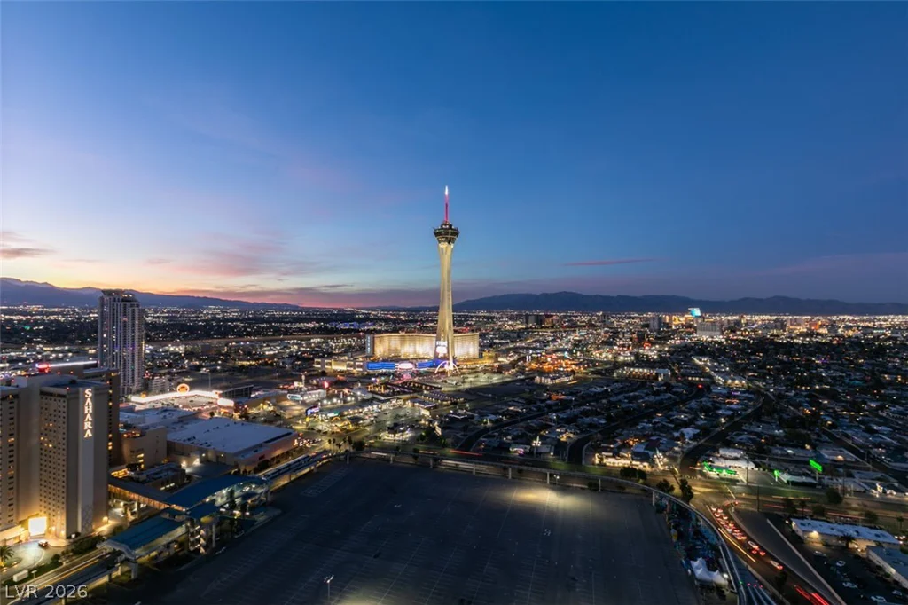 322 Karen, Las Vegas, NV 89109