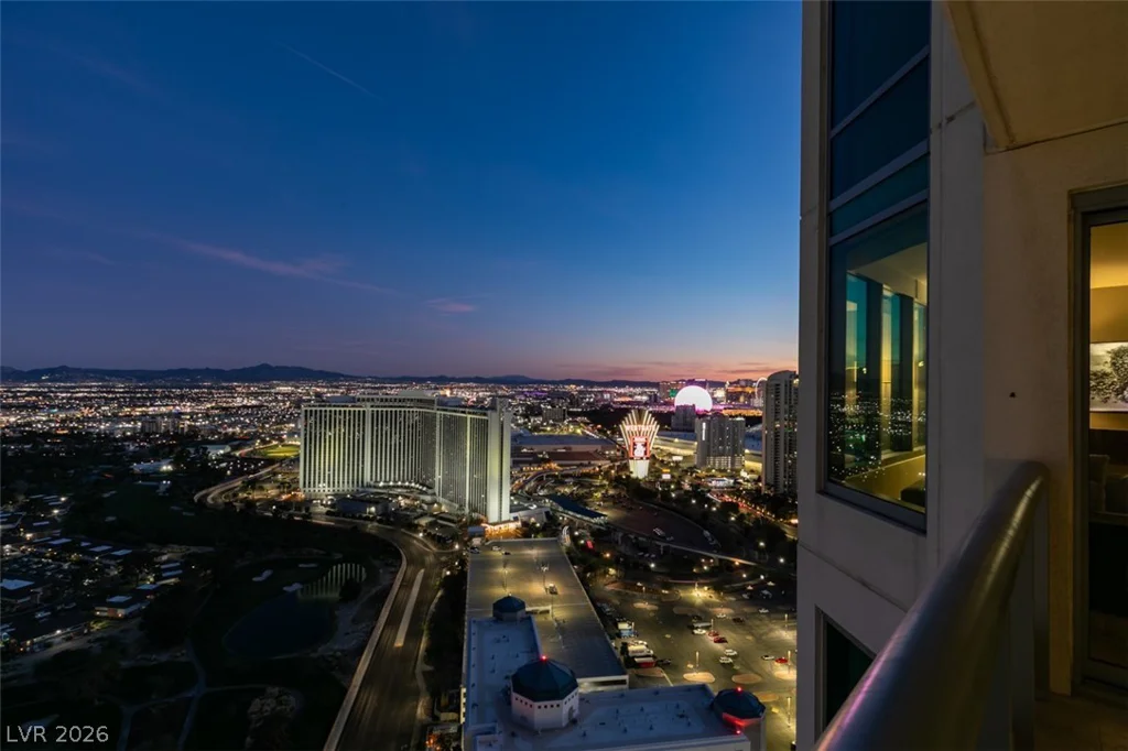 322 Karen, Las Vegas, NV 89109
