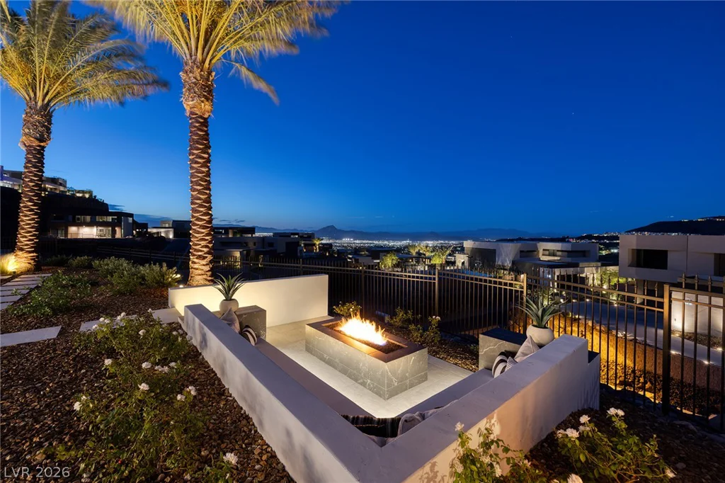 1488 Dragon Glen, Henderson, NV 89012