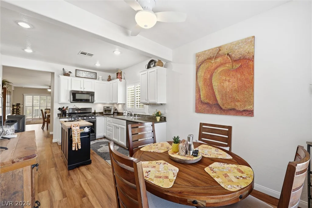 2373 Desert Sparrow, North Las Vegas, NV 89084
