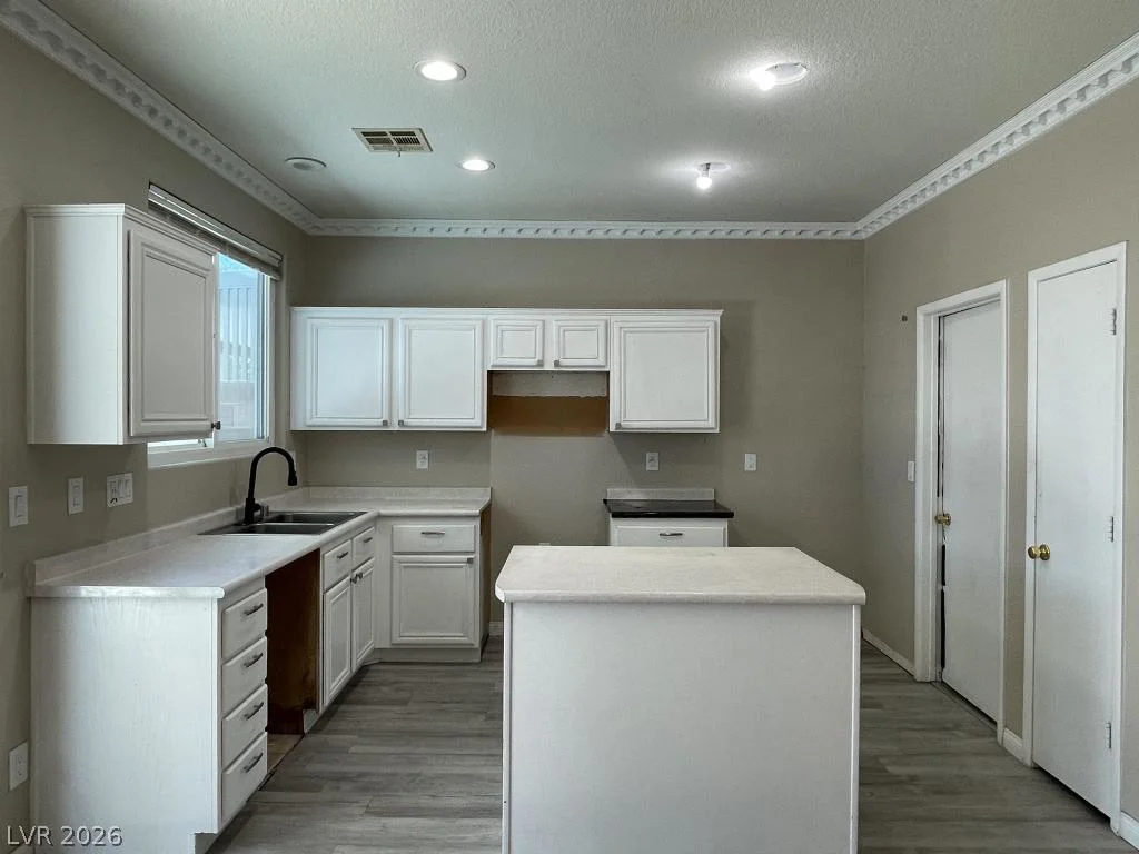 9587 Newton Grove, Las Vegas, NV 89148