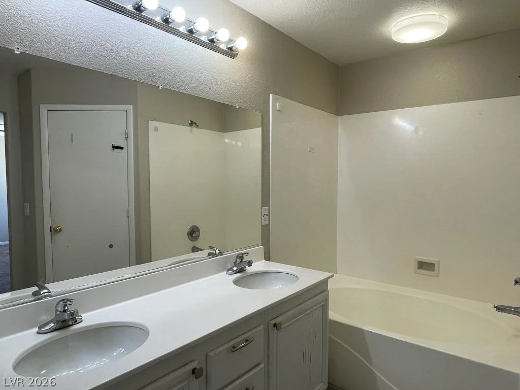 9587 Newton Grove, Las Vegas, NV 89148