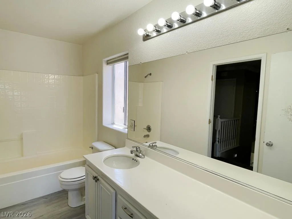 9587 Newton Grove, Las Vegas, NV 89148