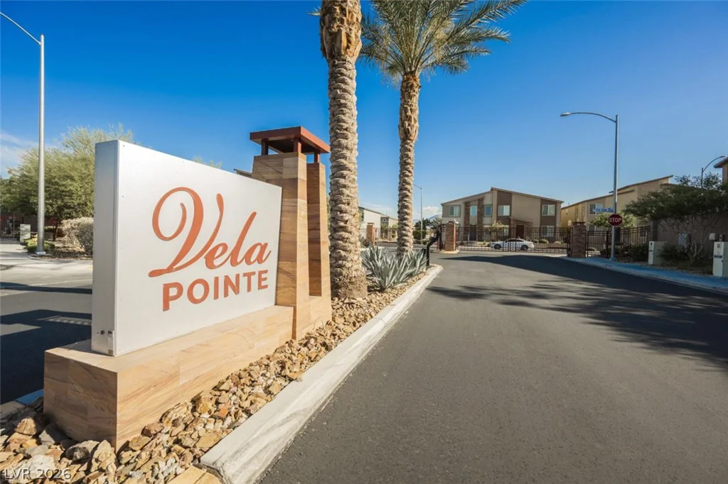 7232 Halo Falls, North Las Vegas, NV 89084
