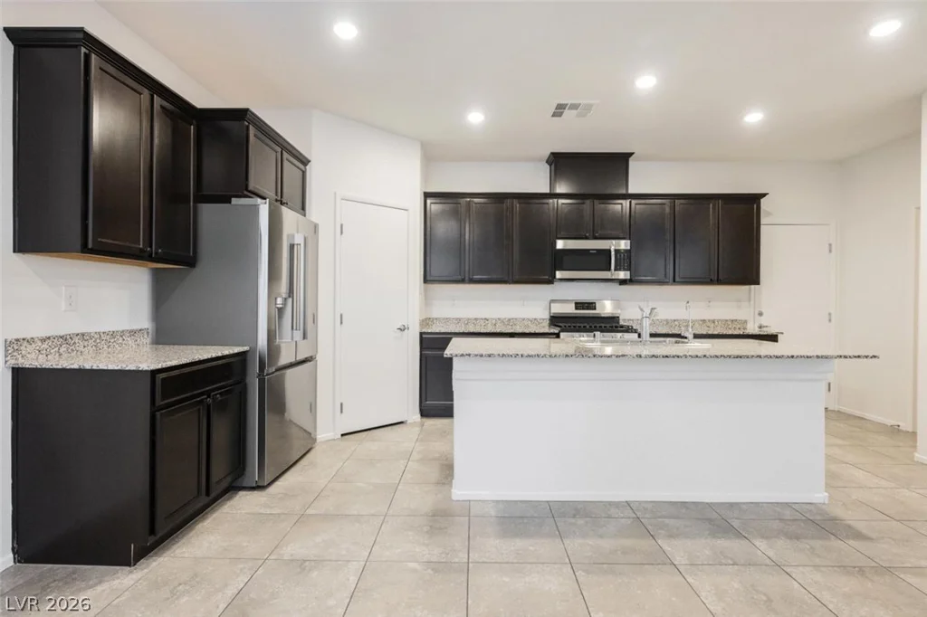 7232 Halo Falls, North Las Vegas, NV 89084