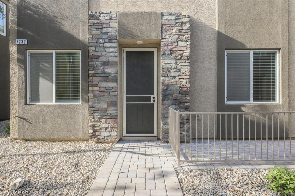 7232 Halo Falls, North Las Vegas, NV 89084