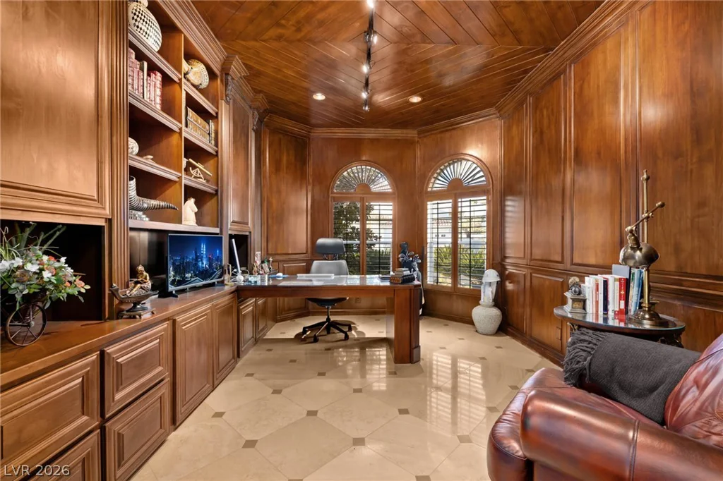2204 Glenbrook, Las Vegas, NV 89117