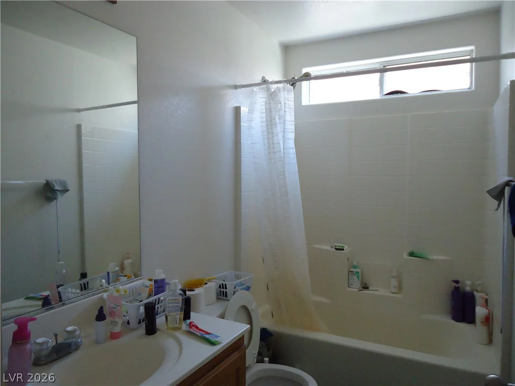 5628 Dawn Falls, Las Vegas, NV 89148