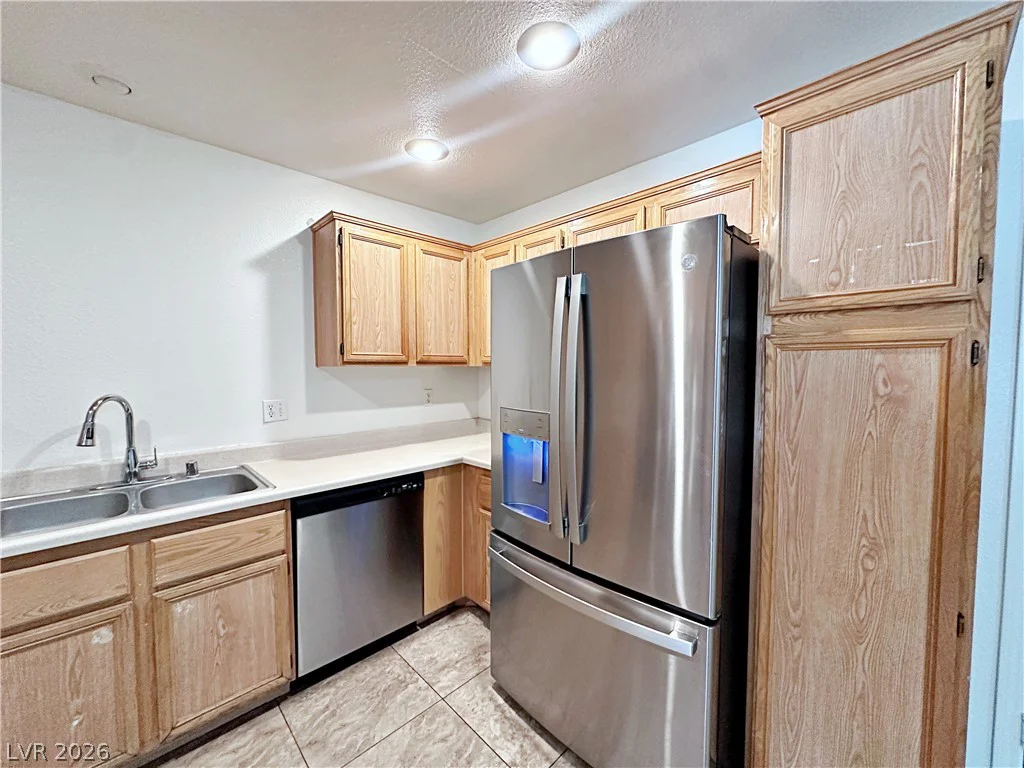 2056 Audrey Hepburn, Las Vegas, NV 89142