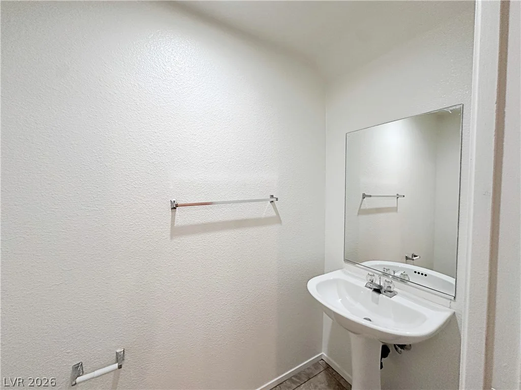 2056 Audrey Hepburn, Las Vegas, NV 89142