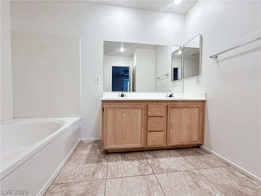 2056 Audrey Hepburn, Las Vegas, NV 89142