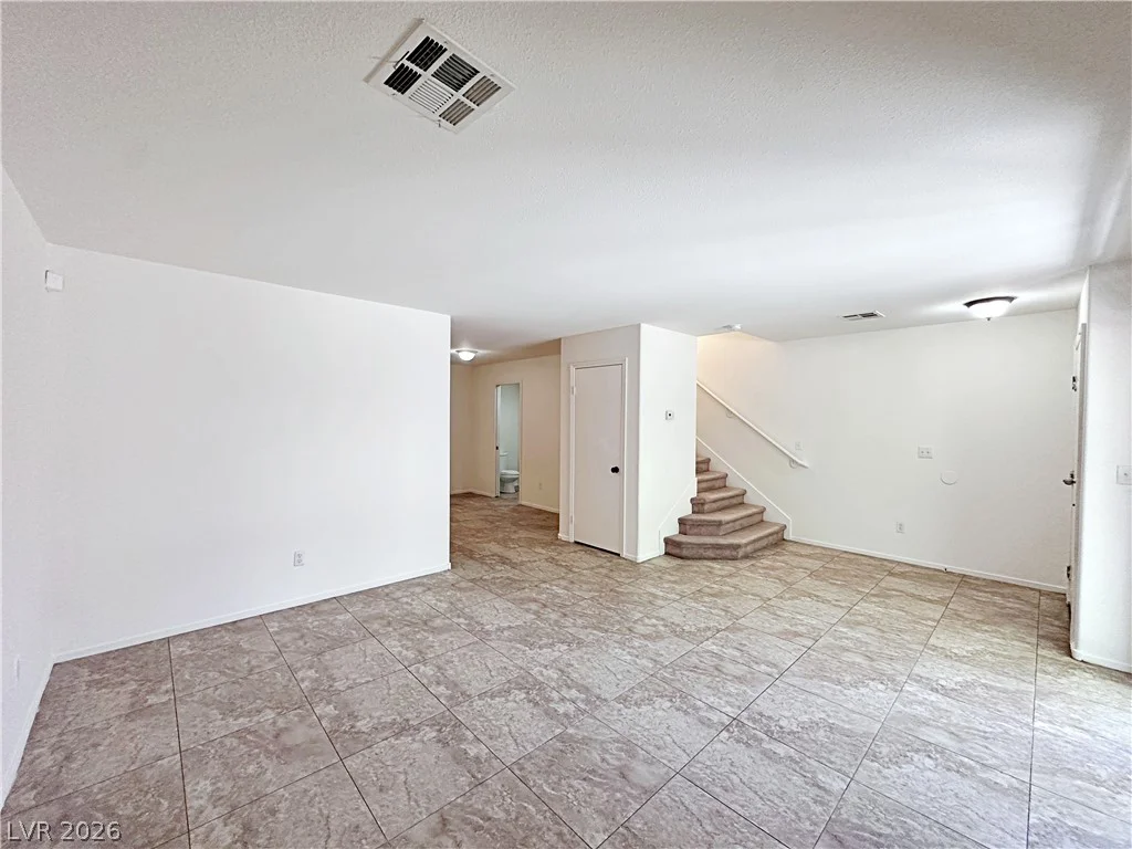 2056 Audrey Hepburn, Las Vegas, NV 89142