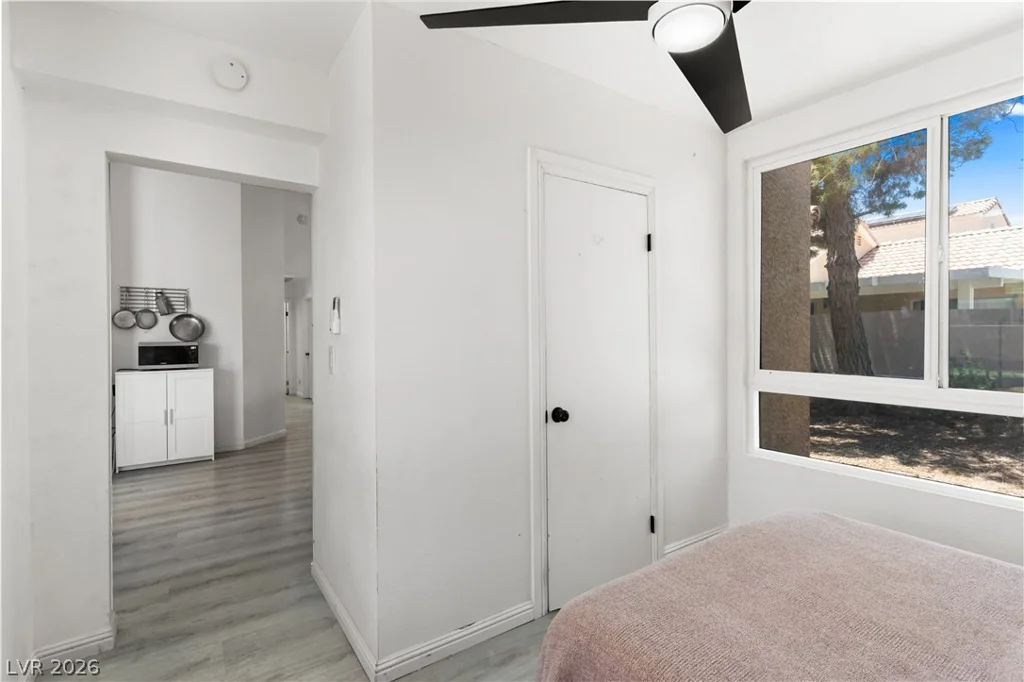 2066 Glistening Sands, Las Vegas, NV 89119