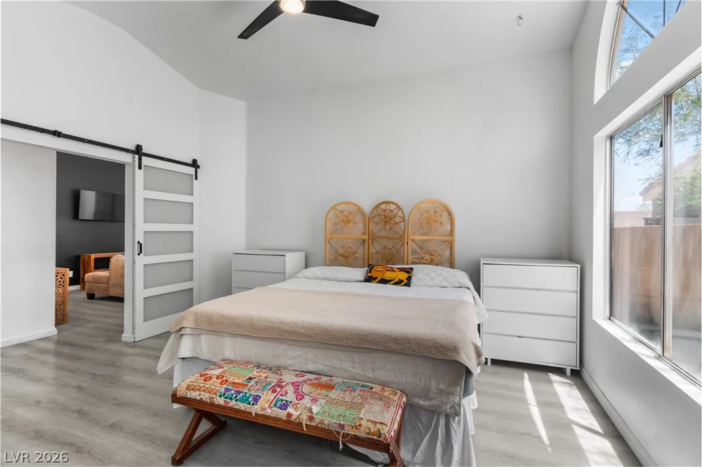 2066 Glistening Sands, Las Vegas, NV 89119