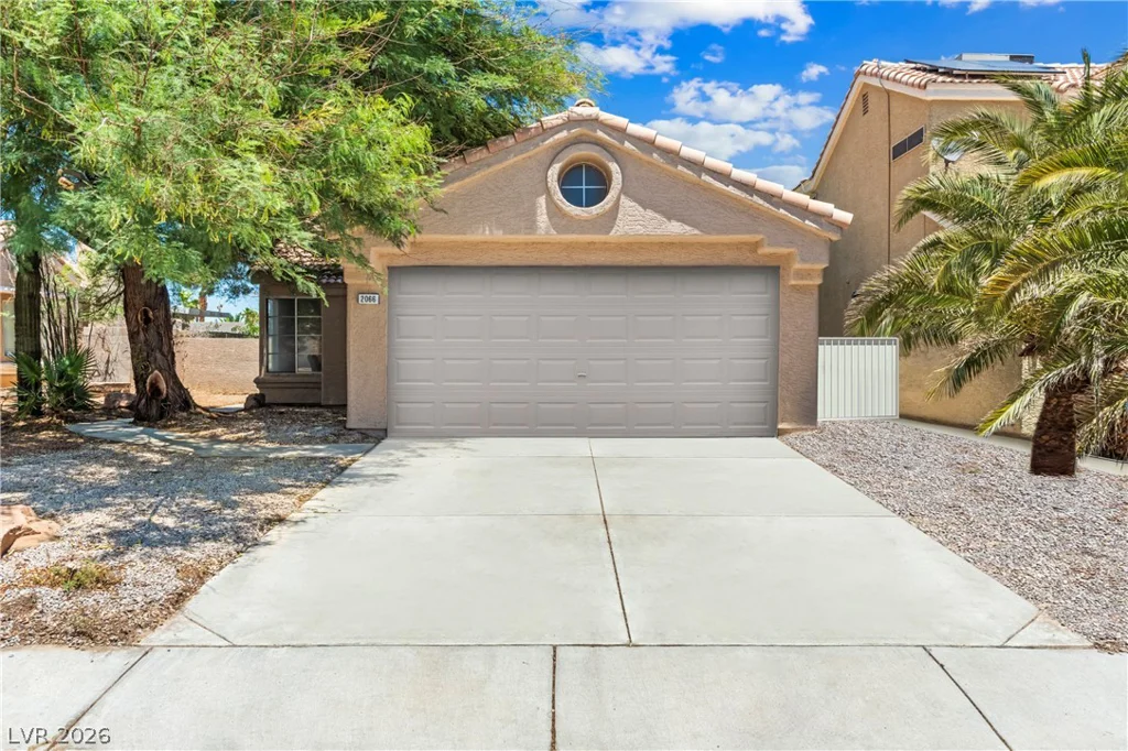 2066 Glistening Sands, Las Vegas, NV 89119