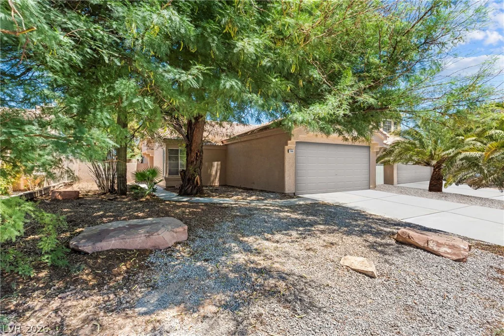 2066 Glistening Sands, Las Vegas, NV 89119