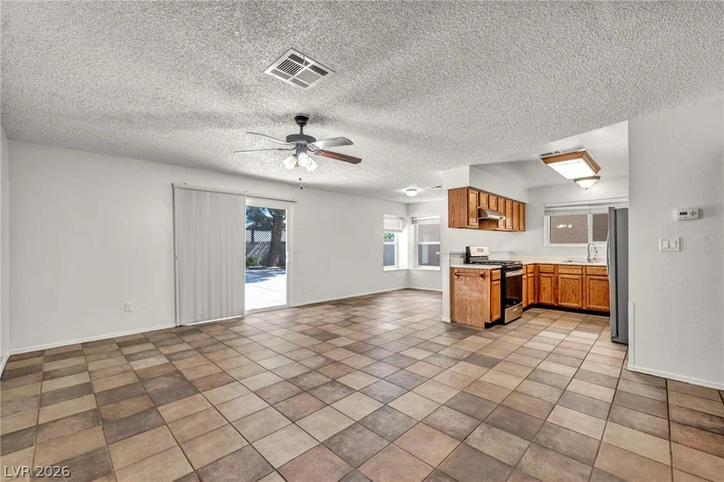 8112 Leger, Las Vegas, NV 89145