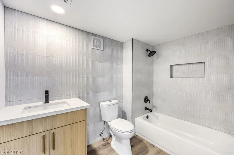 3125 Buffalo, Las Vegas, NV 89128