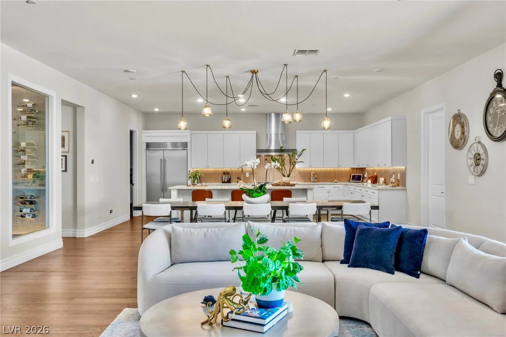 4660 Blushing Dawn, Las Vegas, NV 89118