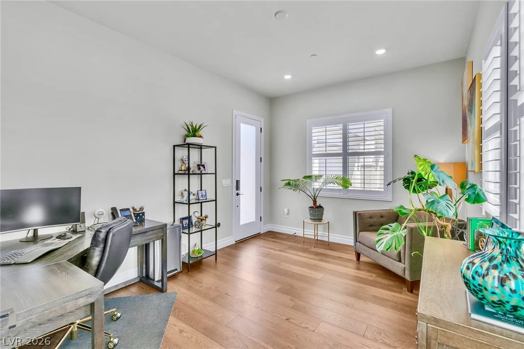 4660 Blushing Dawn, Las Vegas, NV 89118