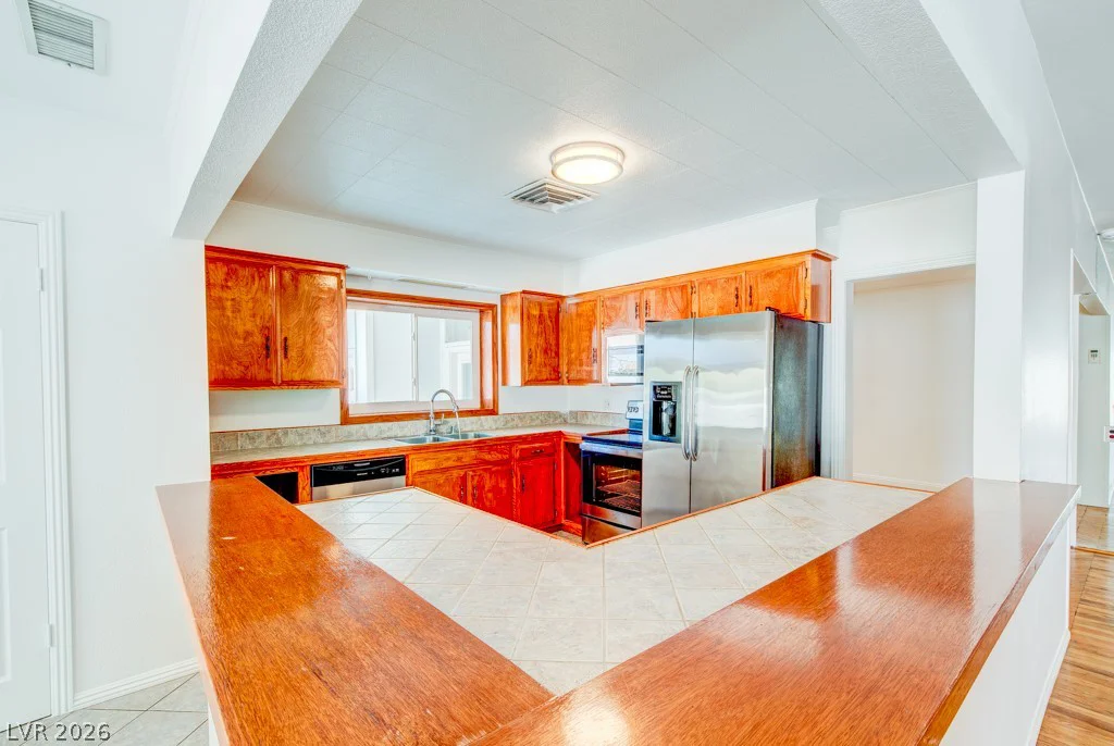 709 Park Paseo, Las Vegas, NV 89104