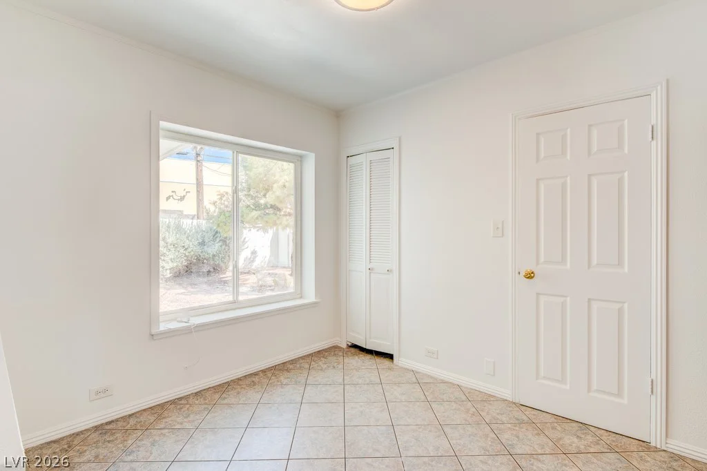 709 Park Paseo, Las Vegas, NV 89104