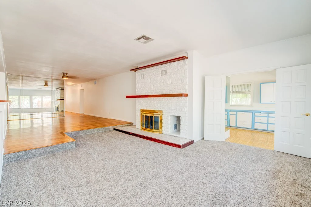 709 Park Paseo, Las Vegas, NV 89104
