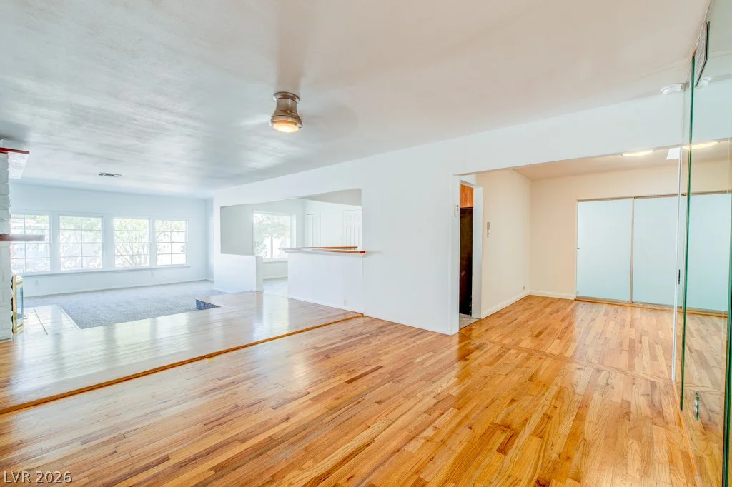 709 Park Paseo, Las Vegas, NV 89104
