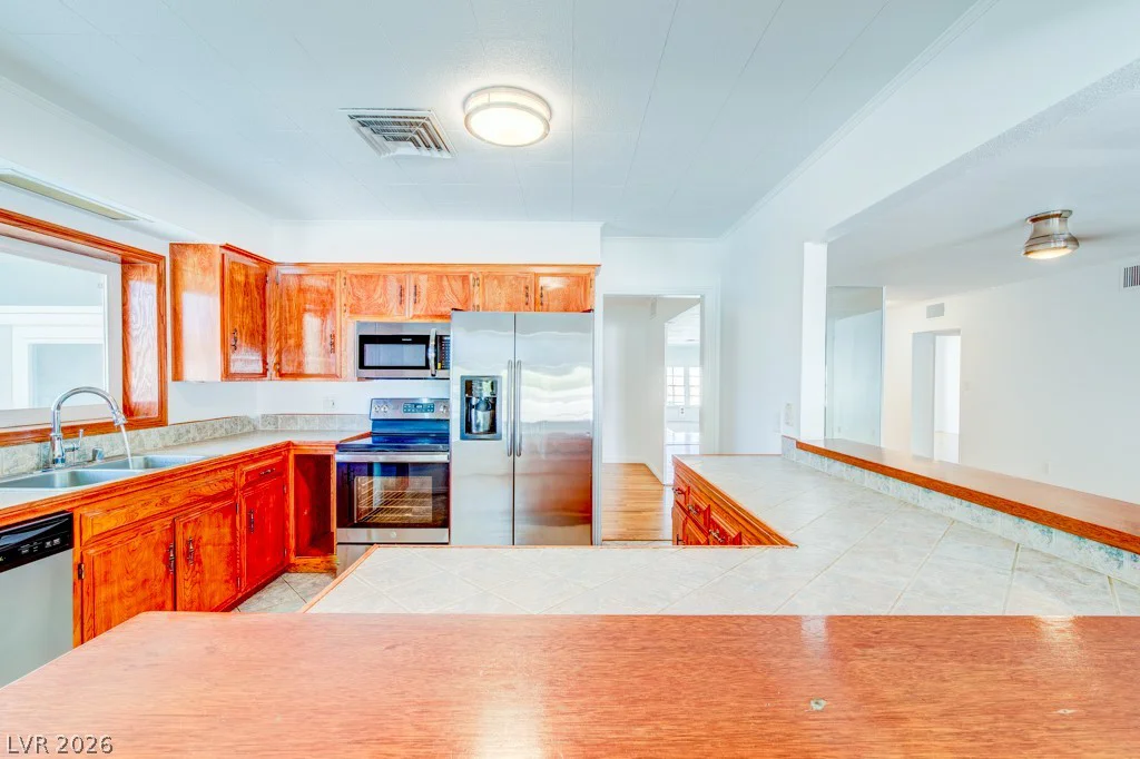 709 Park Paseo, Las Vegas, NV 89104
