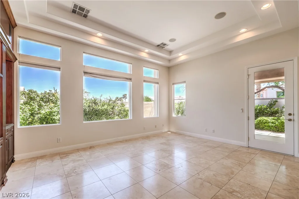 2492 Hollow Rock, Las Vegas, NV 89135