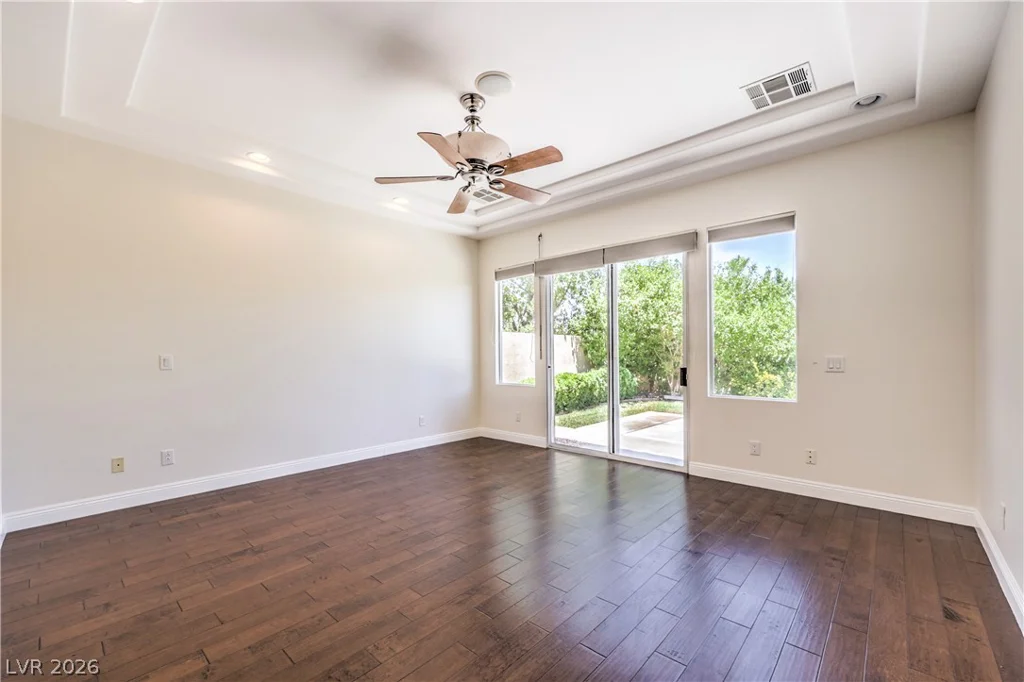 2492 Hollow Rock, Las Vegas, NV 89135