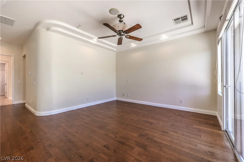 2492 Hollow Rock, Las Vegas, NV 89135