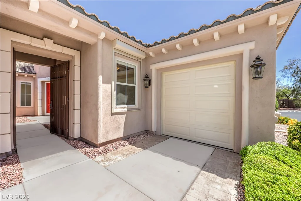 2492 Hollow Rock, Las Vegas, NV 89135