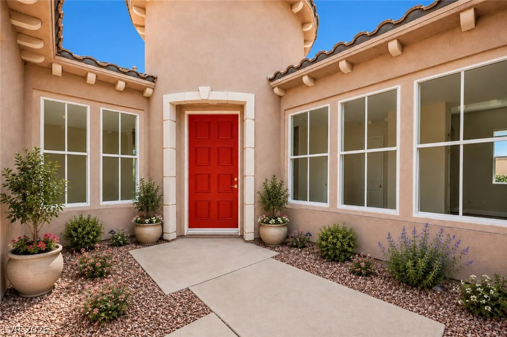 2492 Hollow Rock, Las Vegas, NV 89135