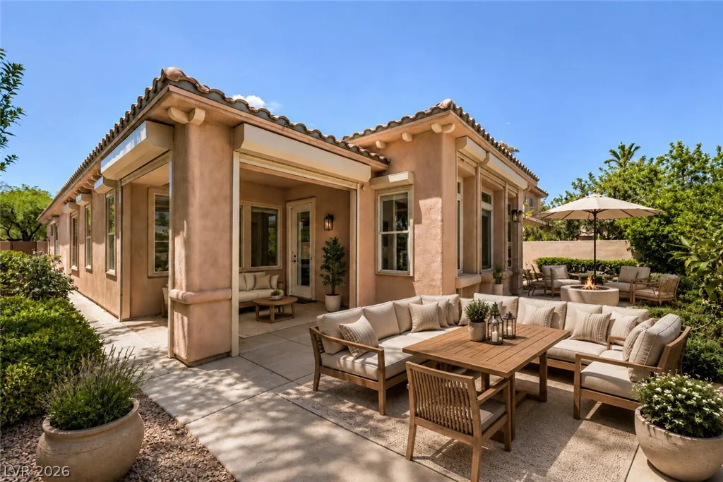 2492 Hollow Rock, Las Vegas, NV 89135