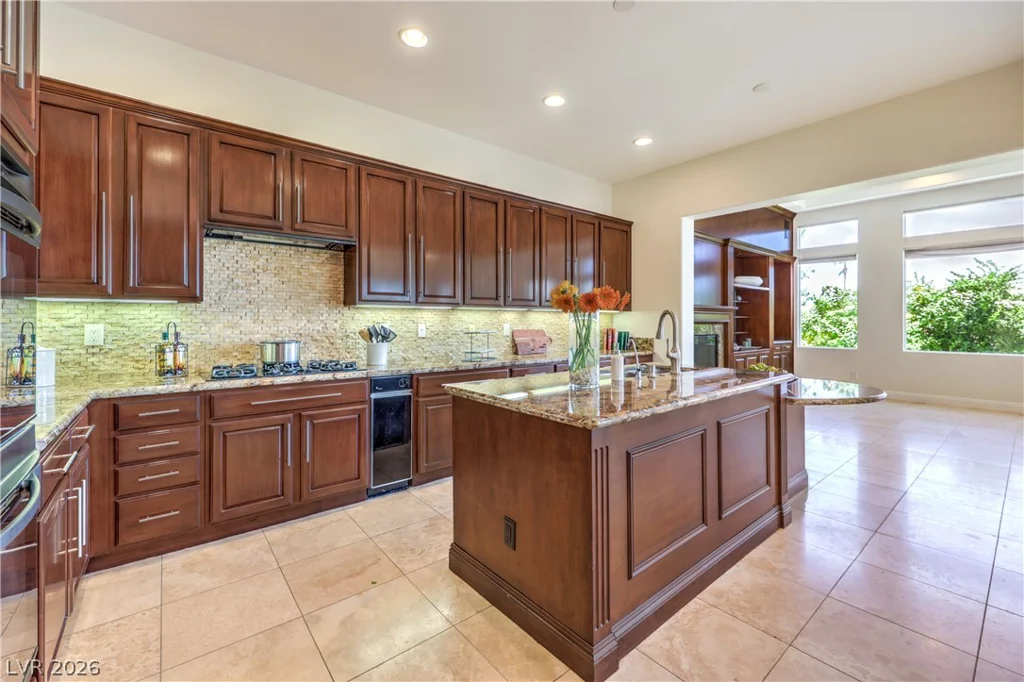 2492 Hollow Rock, Las Vegas, NV 89135