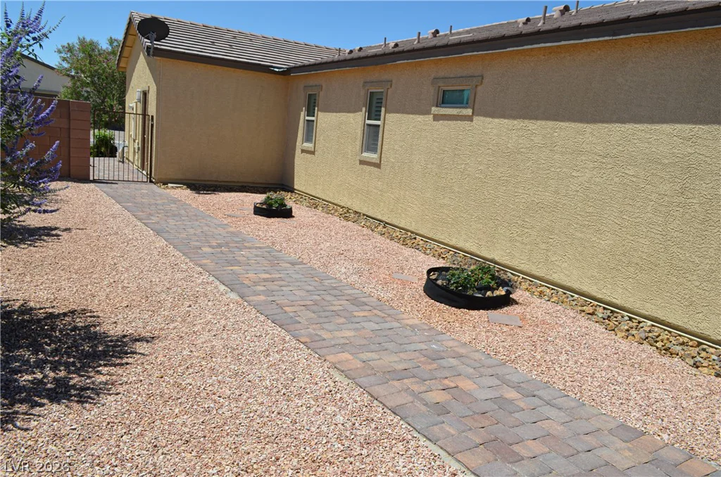 5528 Eleganza, Pahrump, NV 89061
