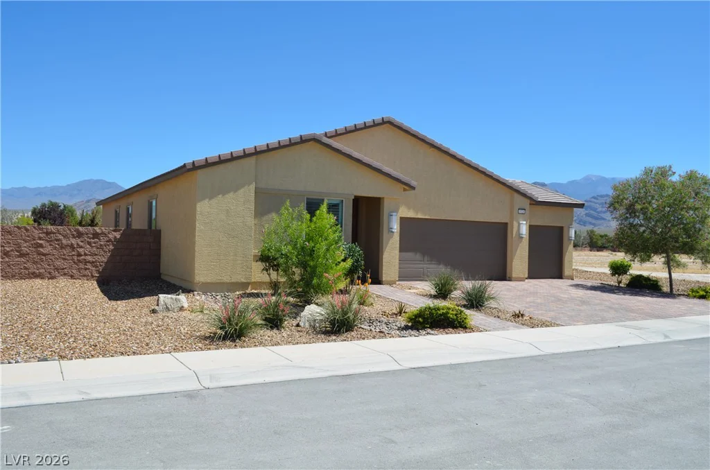 5528 Eleganza, Pahrump, NV 89061