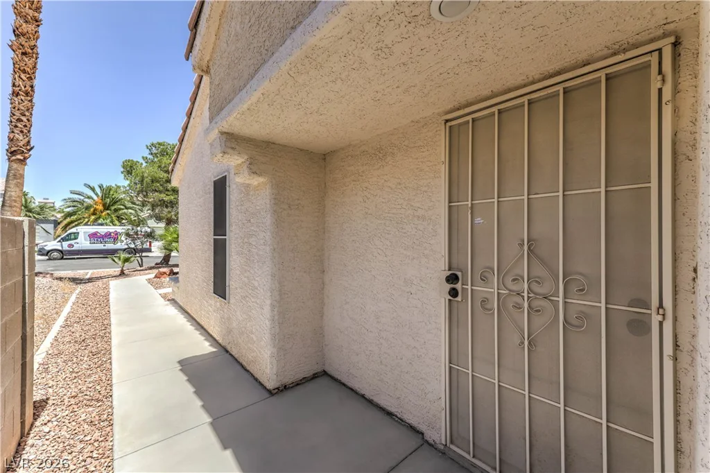 2007 GLISTENING SANDS, Las Vegas, NV 89119