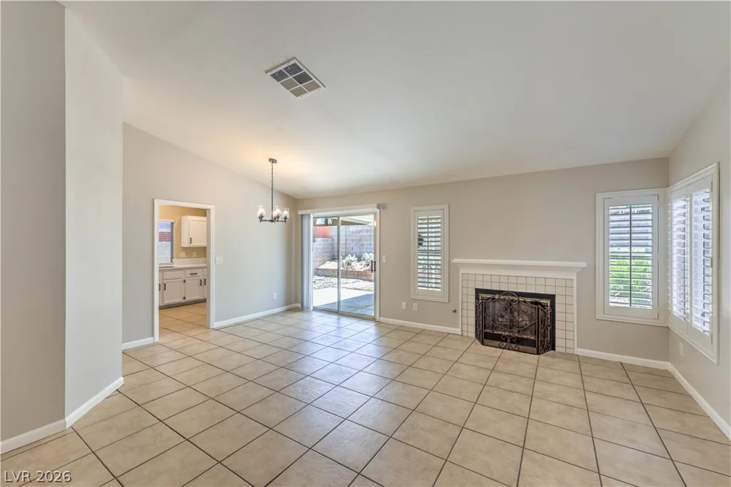 2007 GLISTENING SANDS, Las Vegas, NV 89119