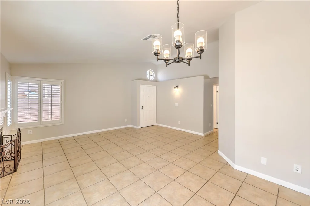 2007 GLISTENING SANDS, Las Vegas, NV 89119