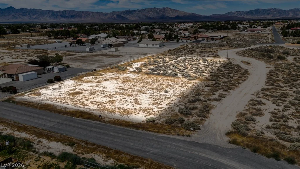 3520 Oakridge, Pahrump, NV 89048