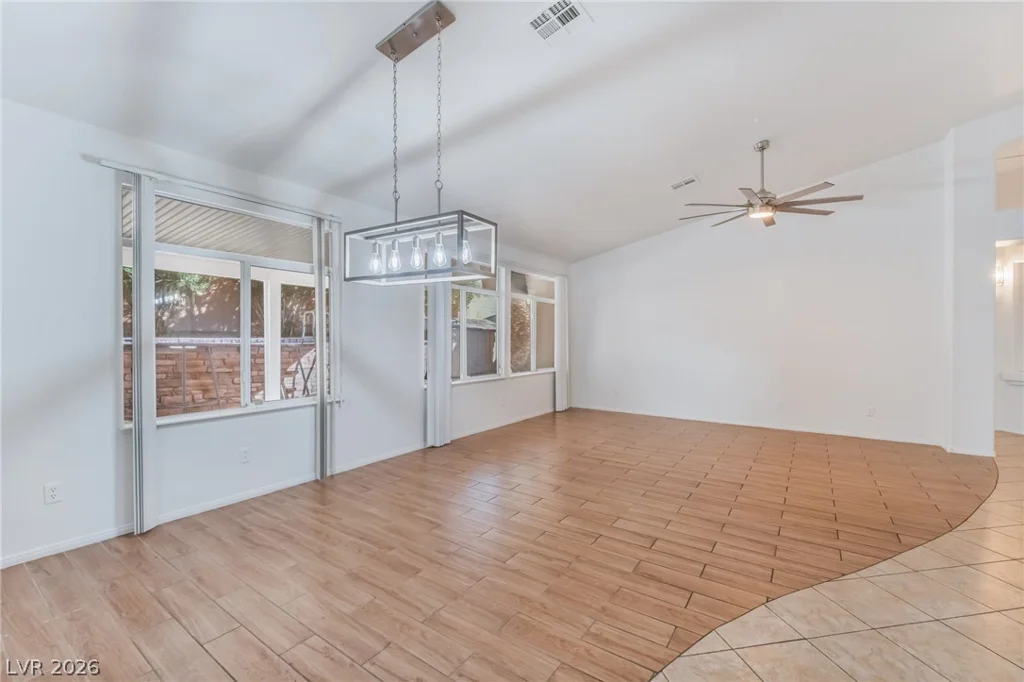 1554 Mount Hood, Las Vegas, NV 89110