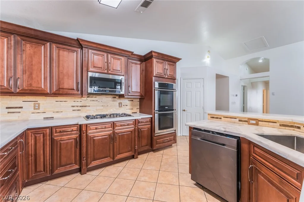 1554 Mount Hood, Las Vegas, NV 89110