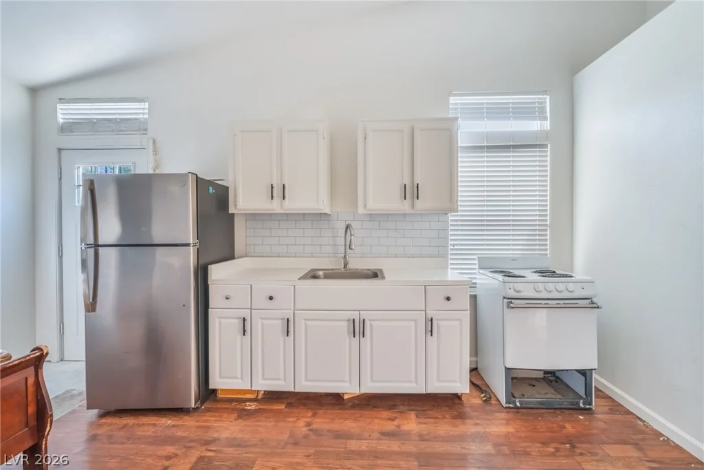 1554 Mount Hood, Las Vegas, NV 89110