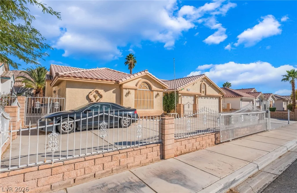 1554 Mount Hood, Las Vegas, NV 89110